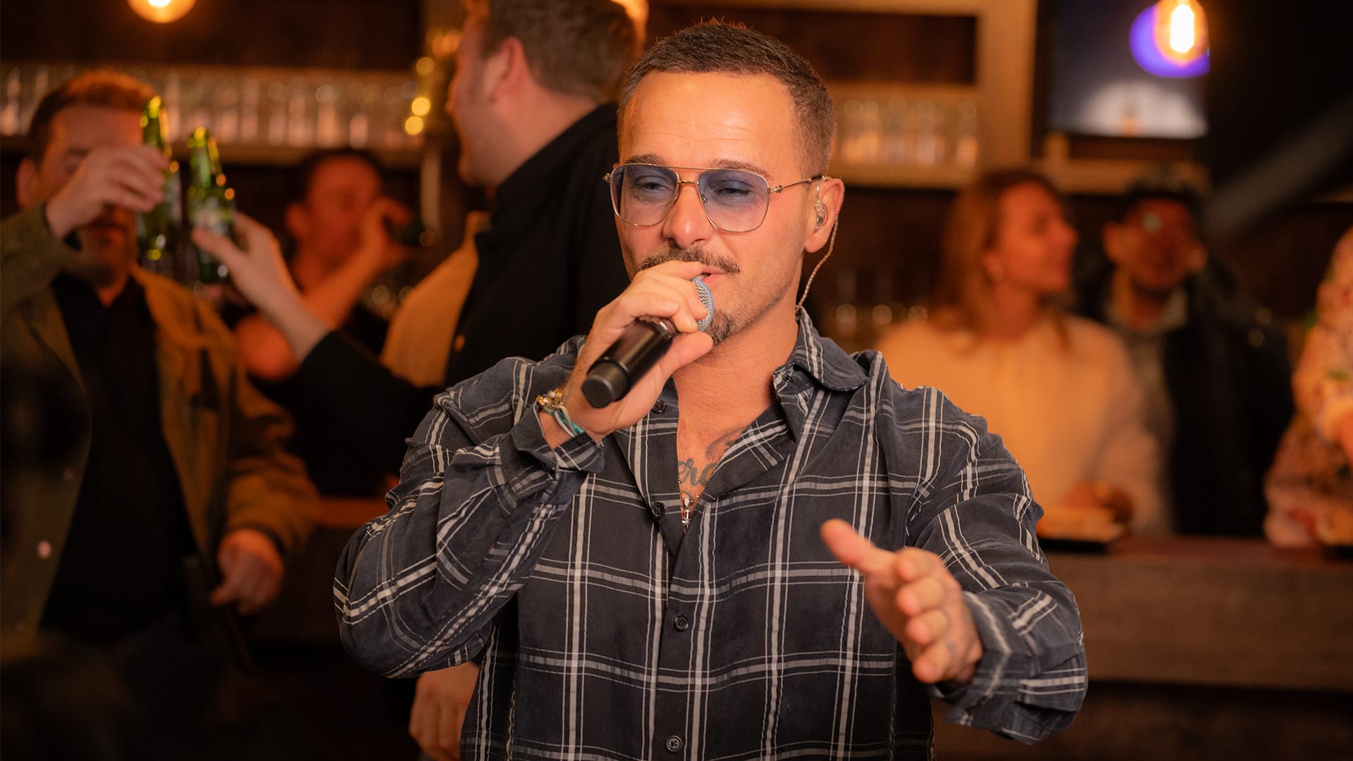 Anno van Wanrooy - Nah Neh Nah bij Evers & co.