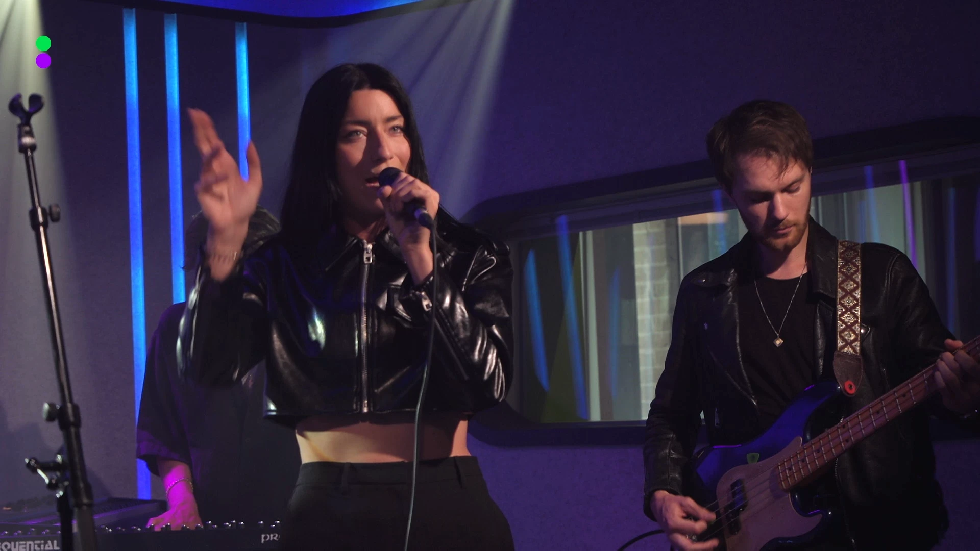 Rondé speelt nieuwe single Break My Heart voor het eerst live op De 538 DELTA STAGE