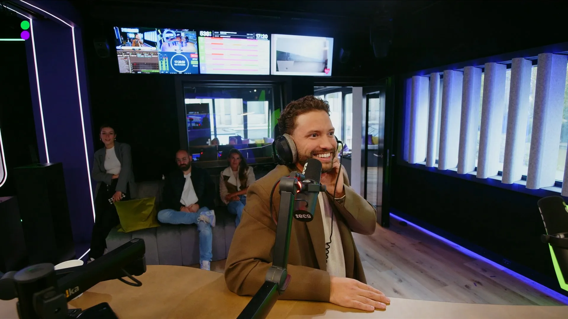 Rolf Sanchez pimeurt zijn nieuwe single 'Te Guste'