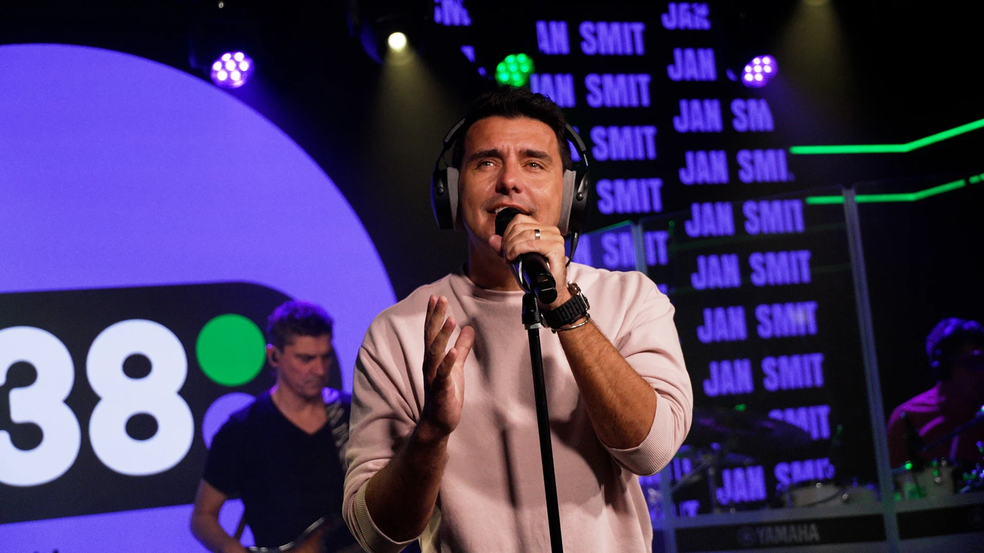 Jan Smit zingt Samen voor de allereerste keer live 🎤
