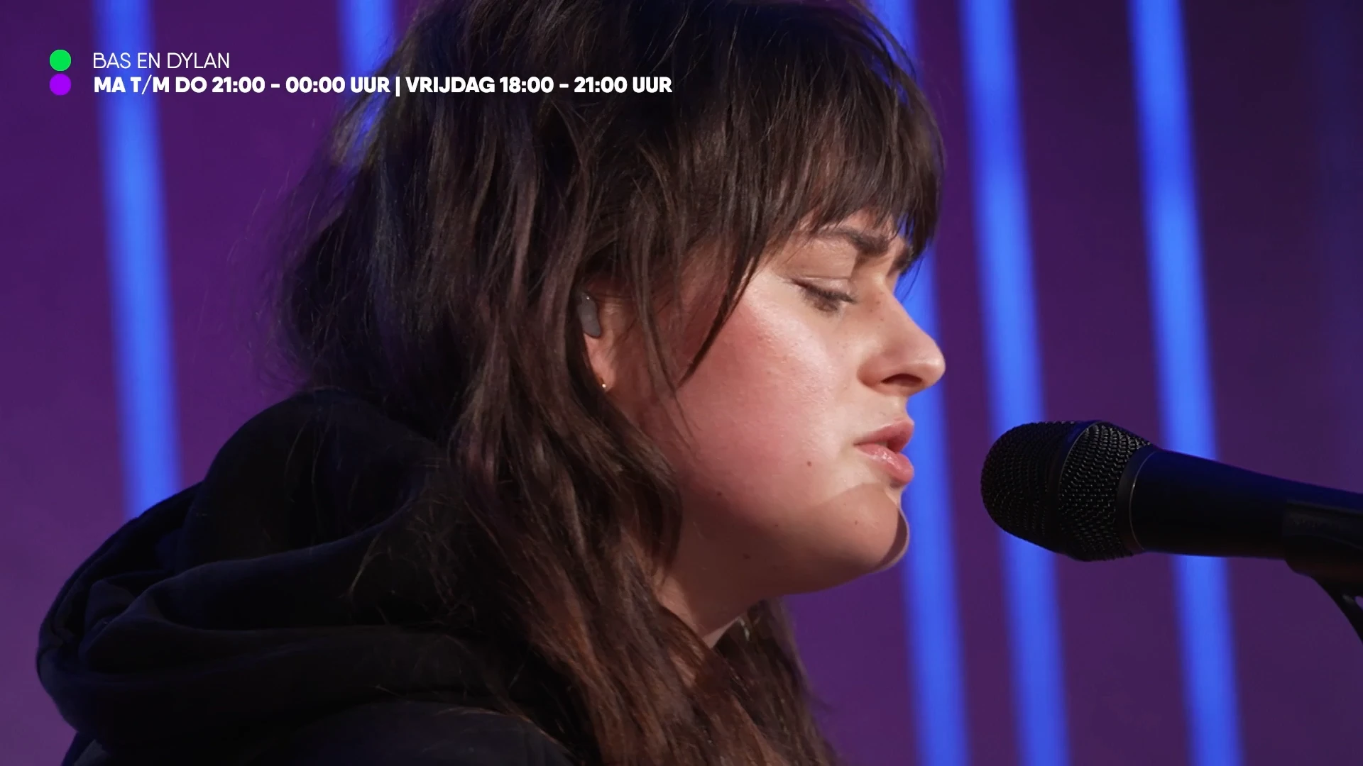 Bente zingt een prachtige cover van Zeg Me Dat Het Niet Zo Is