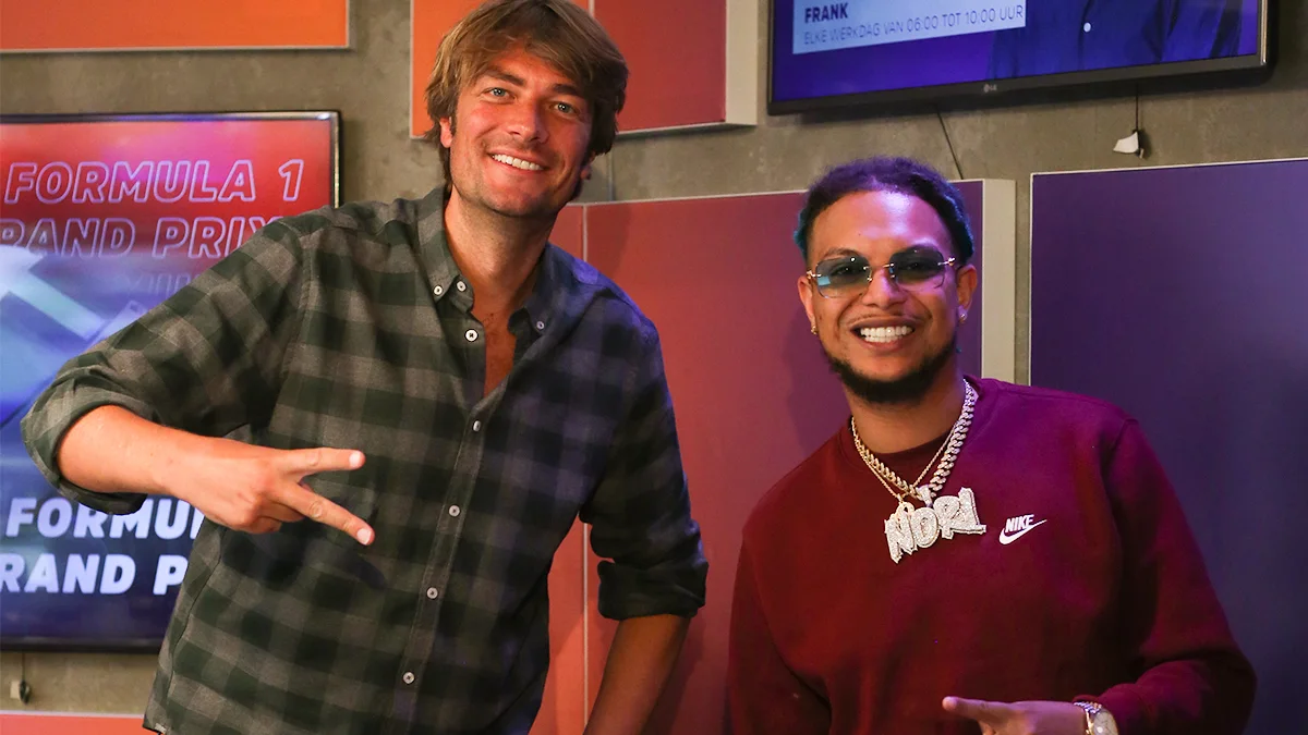 'Ik zit gewoon te janken' Ronnie Flex maakt indruk bij 538-luisteraars!