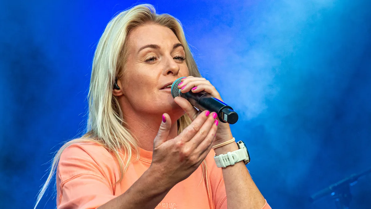 Primeur! Luister hier als eerste naar de nieuwe single van Miss Montreal 🤩