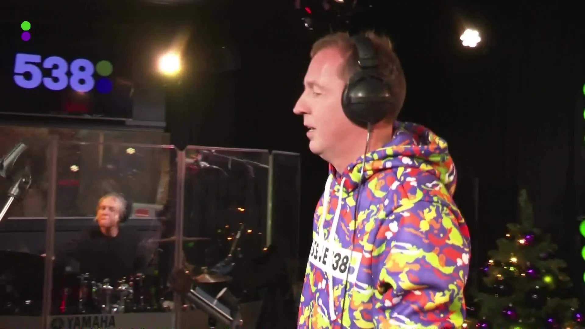 Edwin Evers doet Tigers van Bilal Wahib