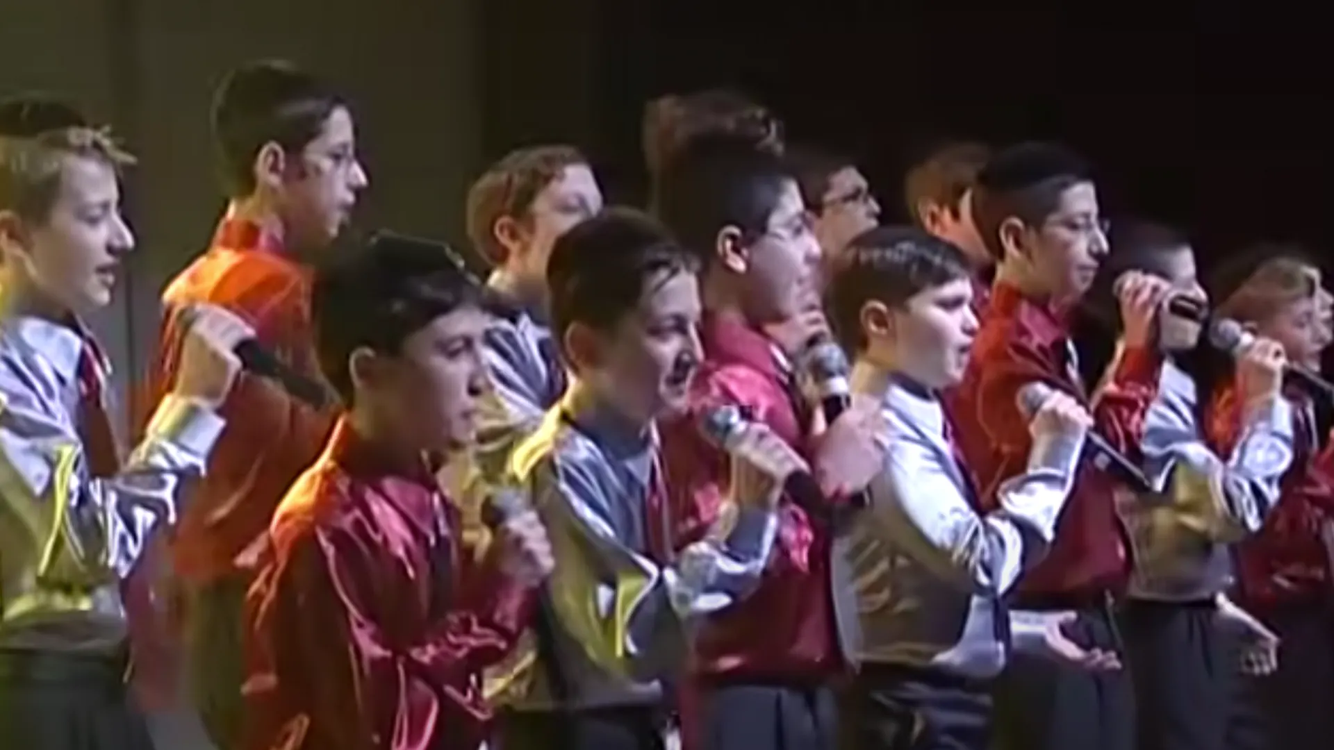 Dit Joodse kinderkoor gaat vanuit het niets viral! 