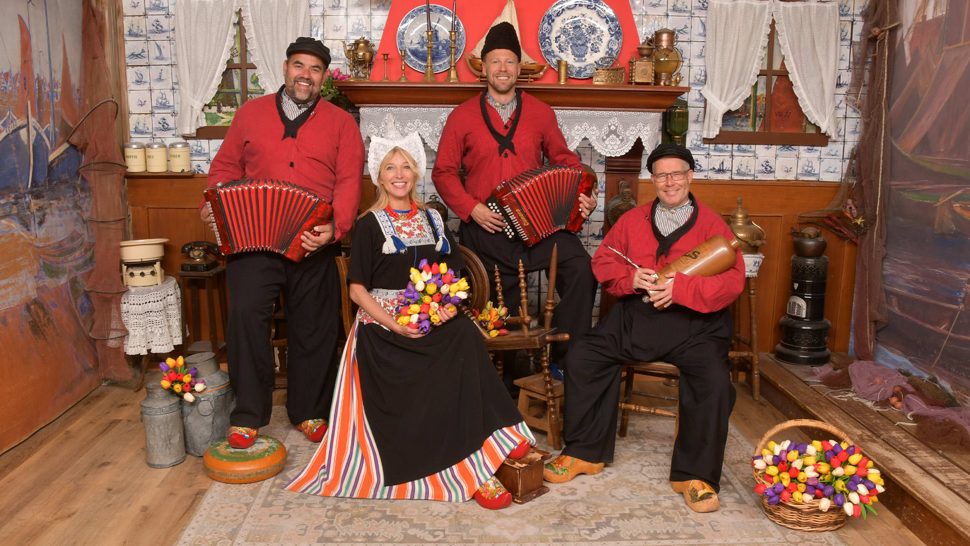 De 538 Ochtendshow bereidt zich voor op Volendamse Vrijdag! 🐟