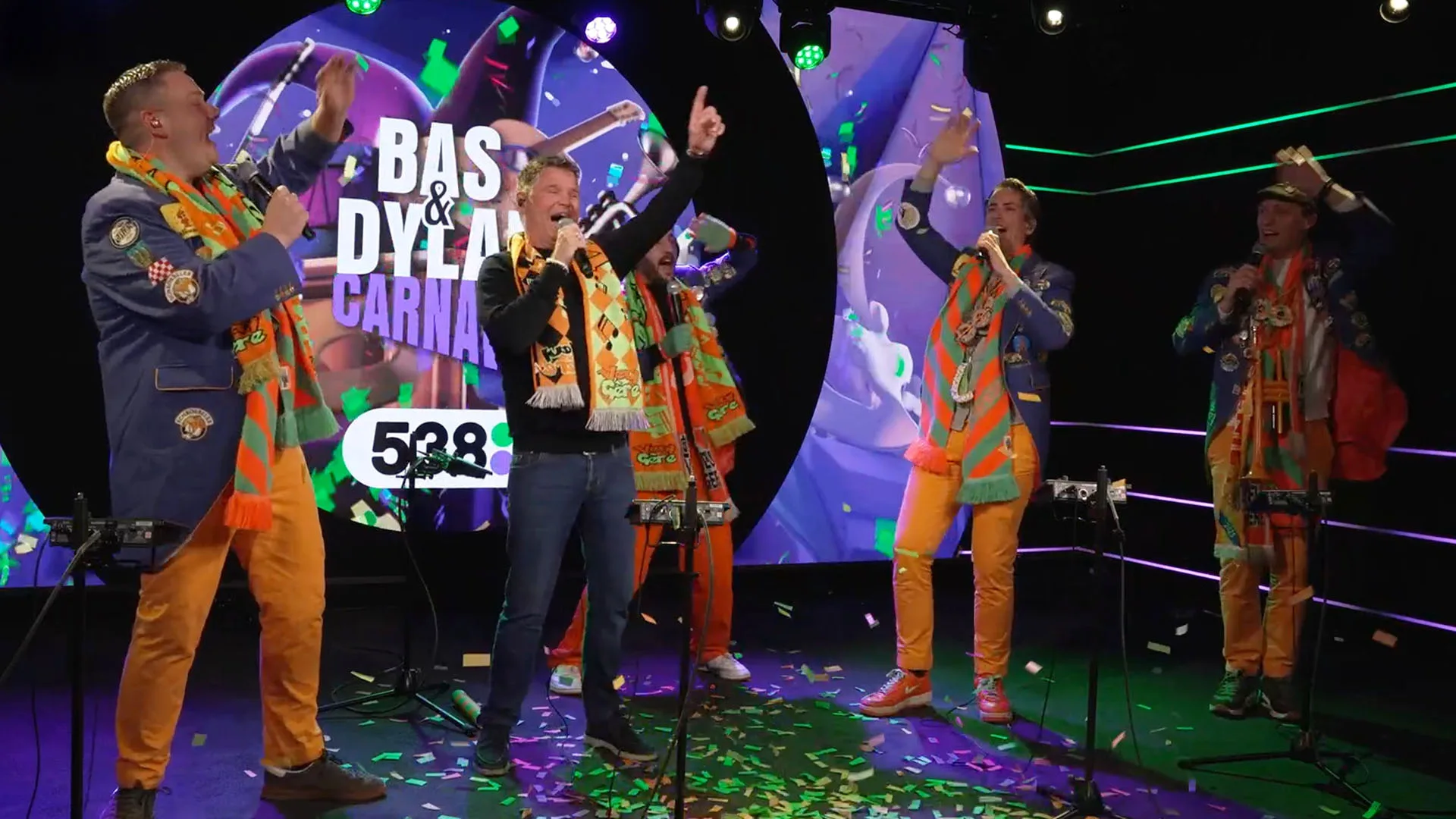 Veul Gère en Wolter Kroes trappen de carnavalsweek af bij Bas & Dylan! 🥳 🎉