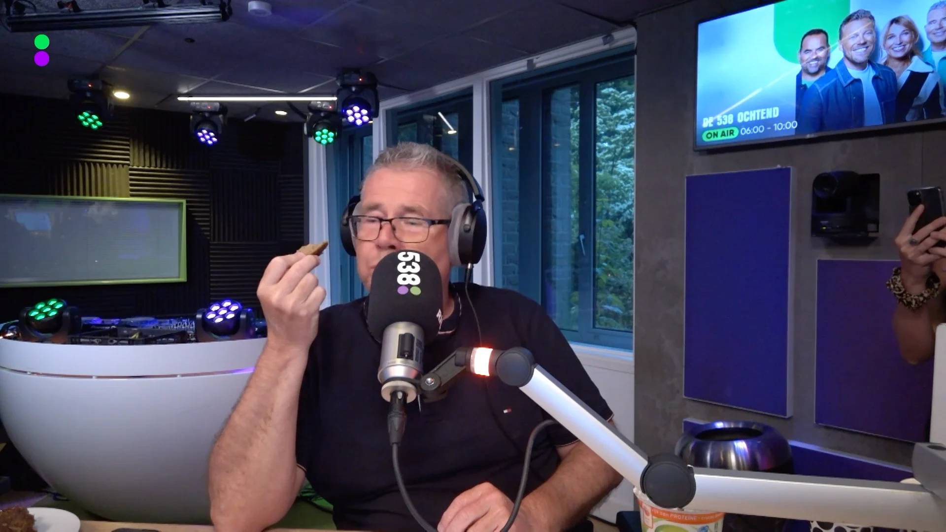 De 538 Ochtend proeft de ballen van Dries Roelvink