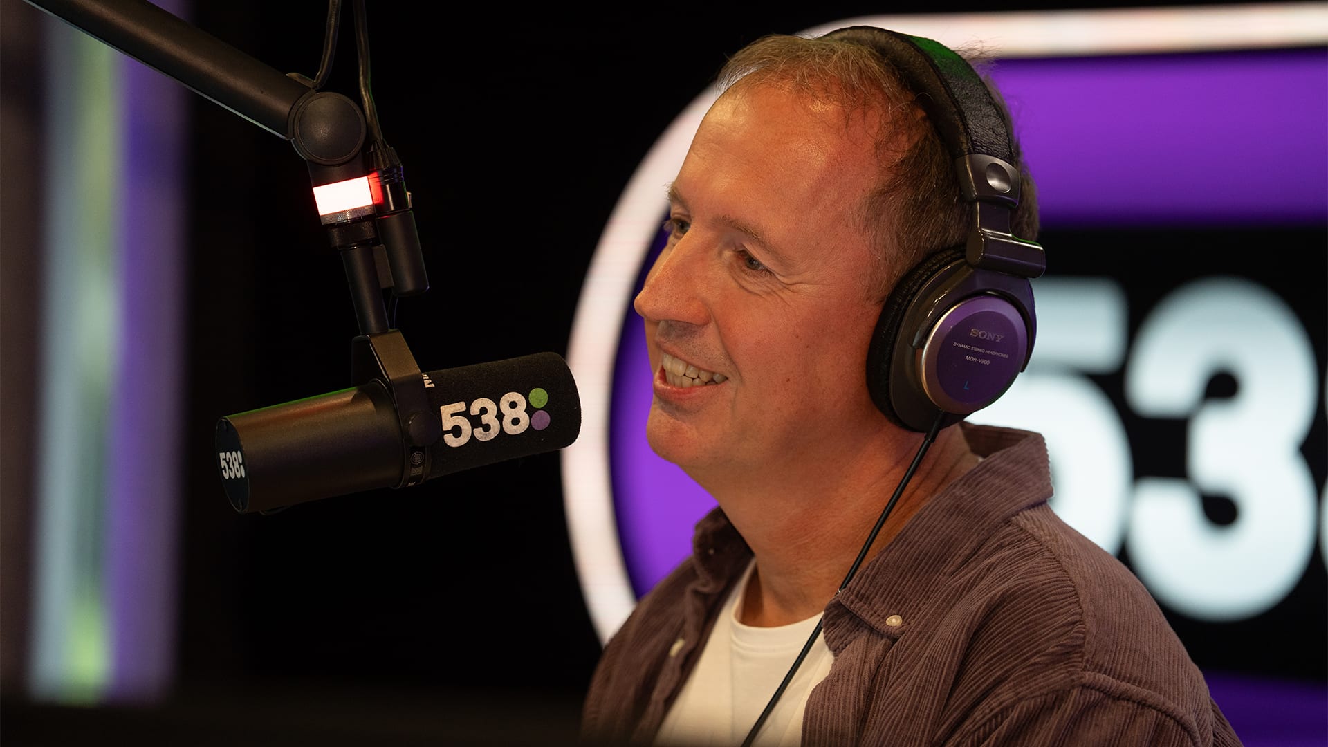 Edwin Evers belt broertjes De Boer over de wedstrijd Malta - Nederland