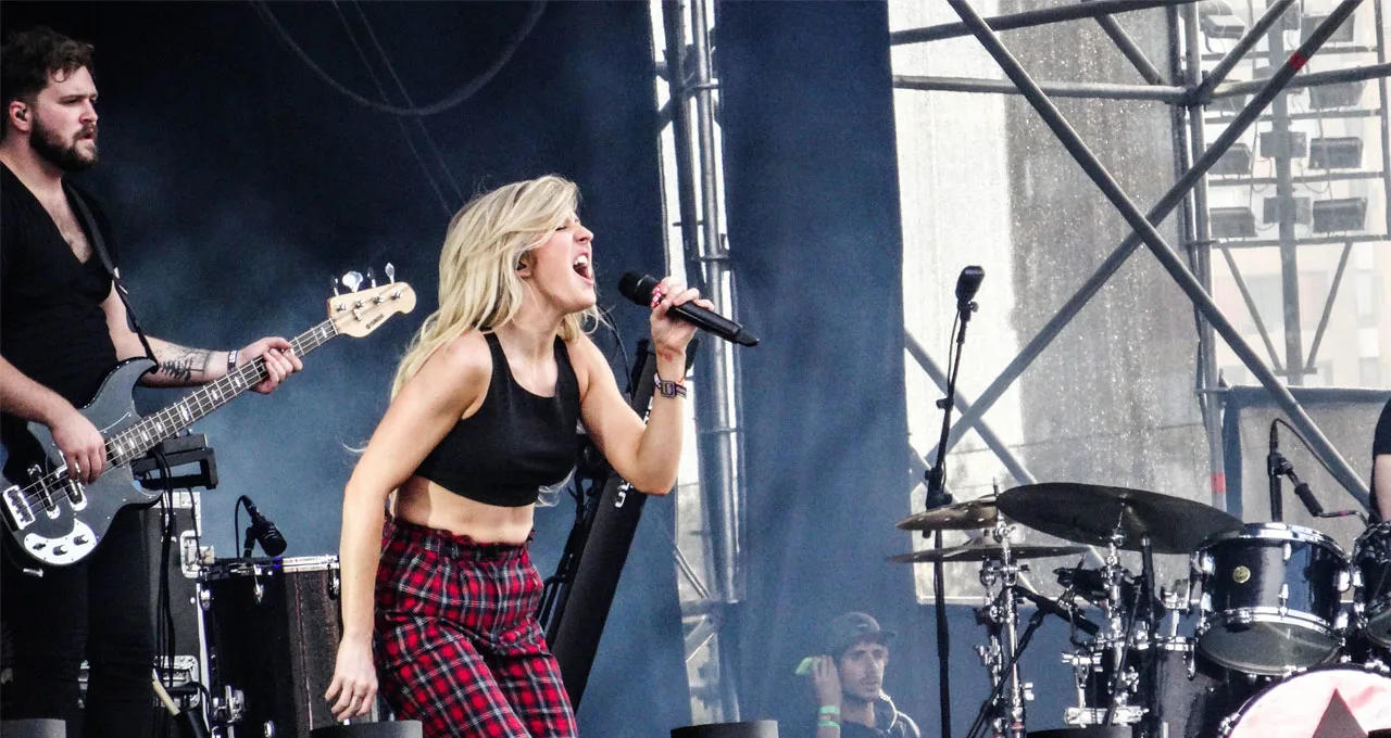 Gemaakt: Sixteen - Ellie Goulding