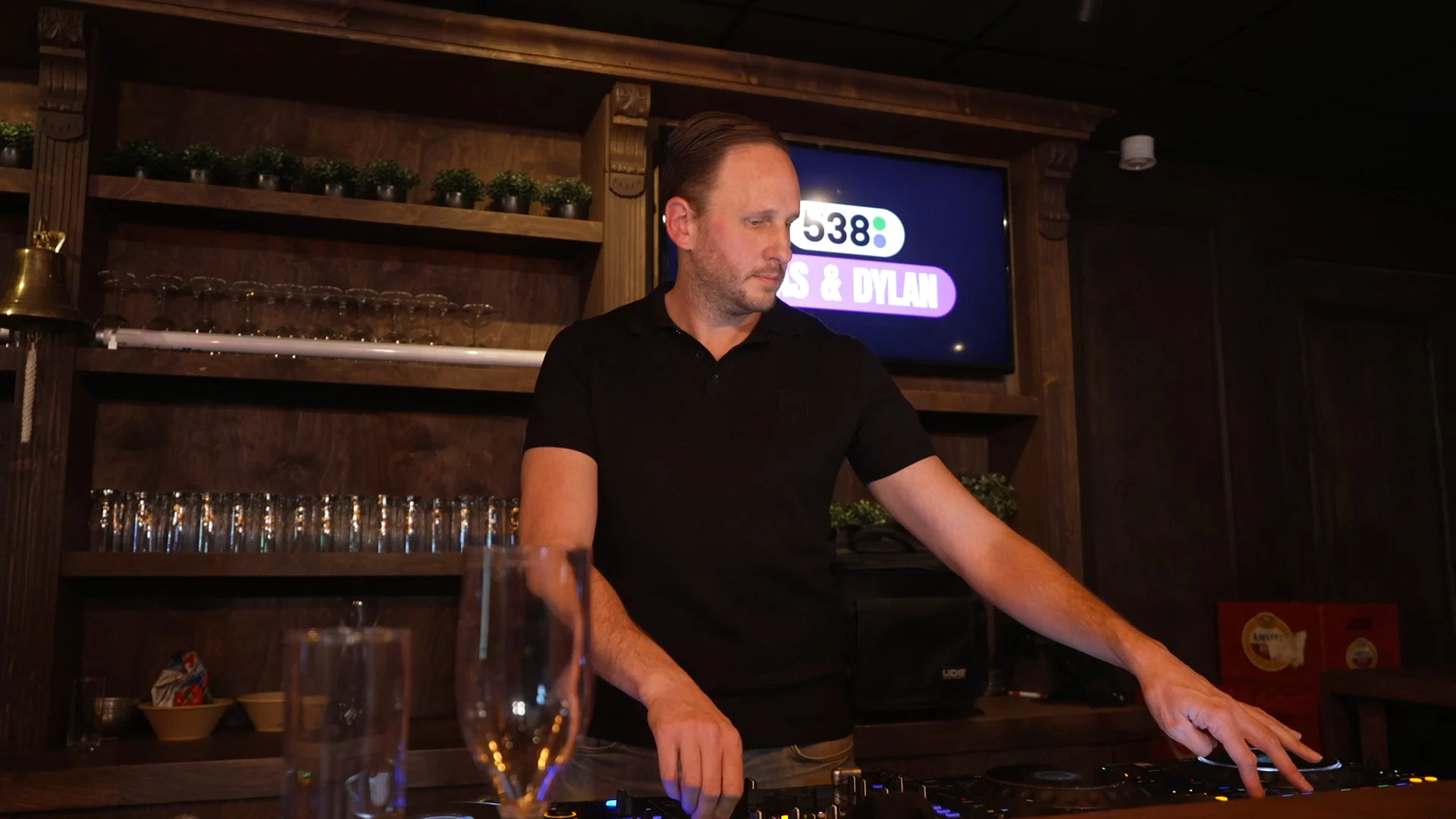 De Weekendmix van Chris Deluxe 06/02