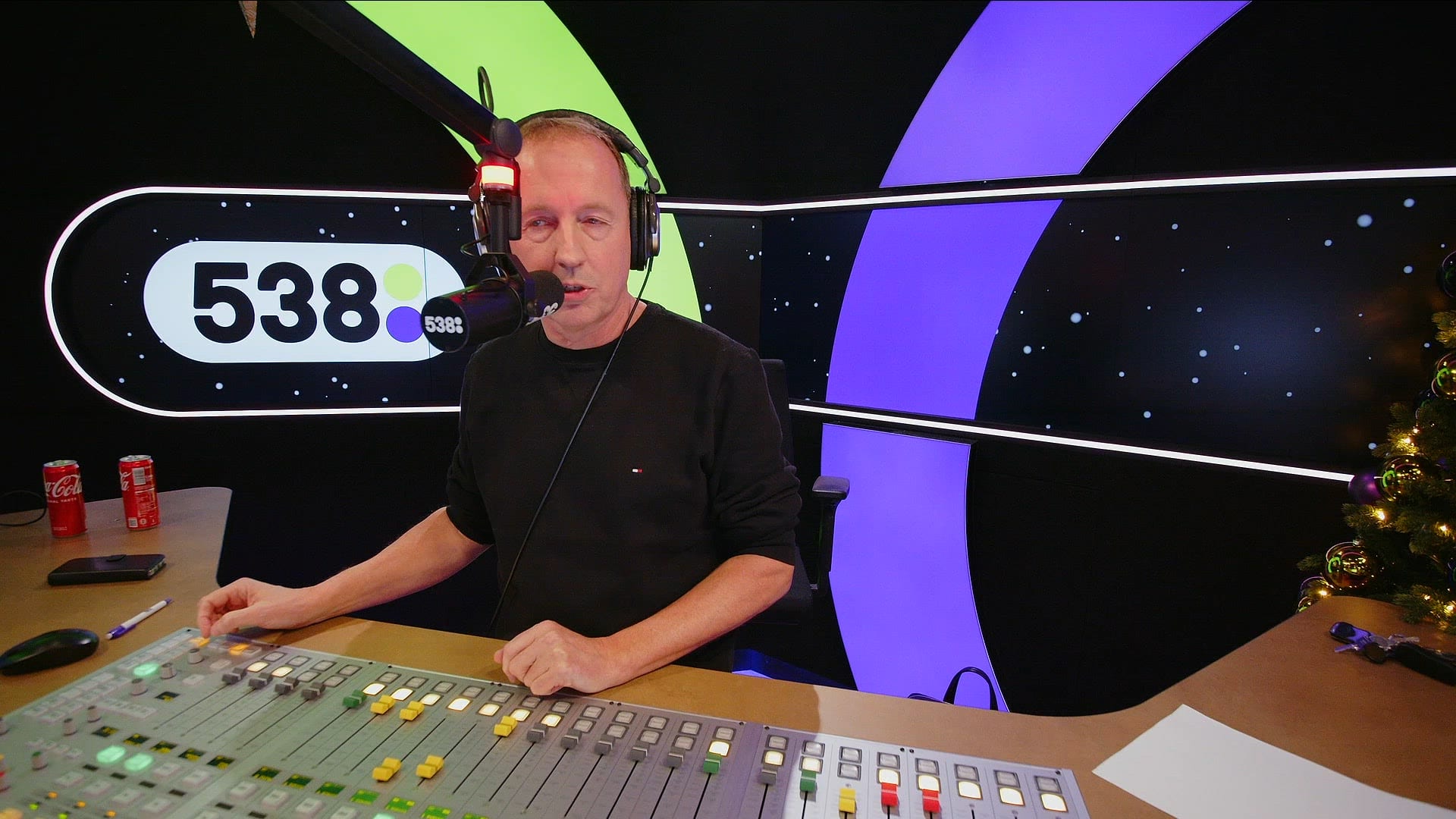 André van Duin schuift aan bij de stamtafel van Evers & co. Deel 1