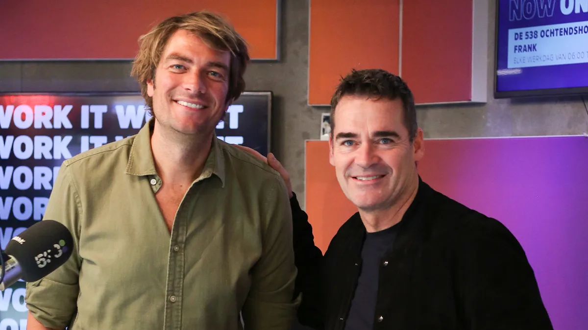 Jeroen van der Boom live met emotioneel nummer