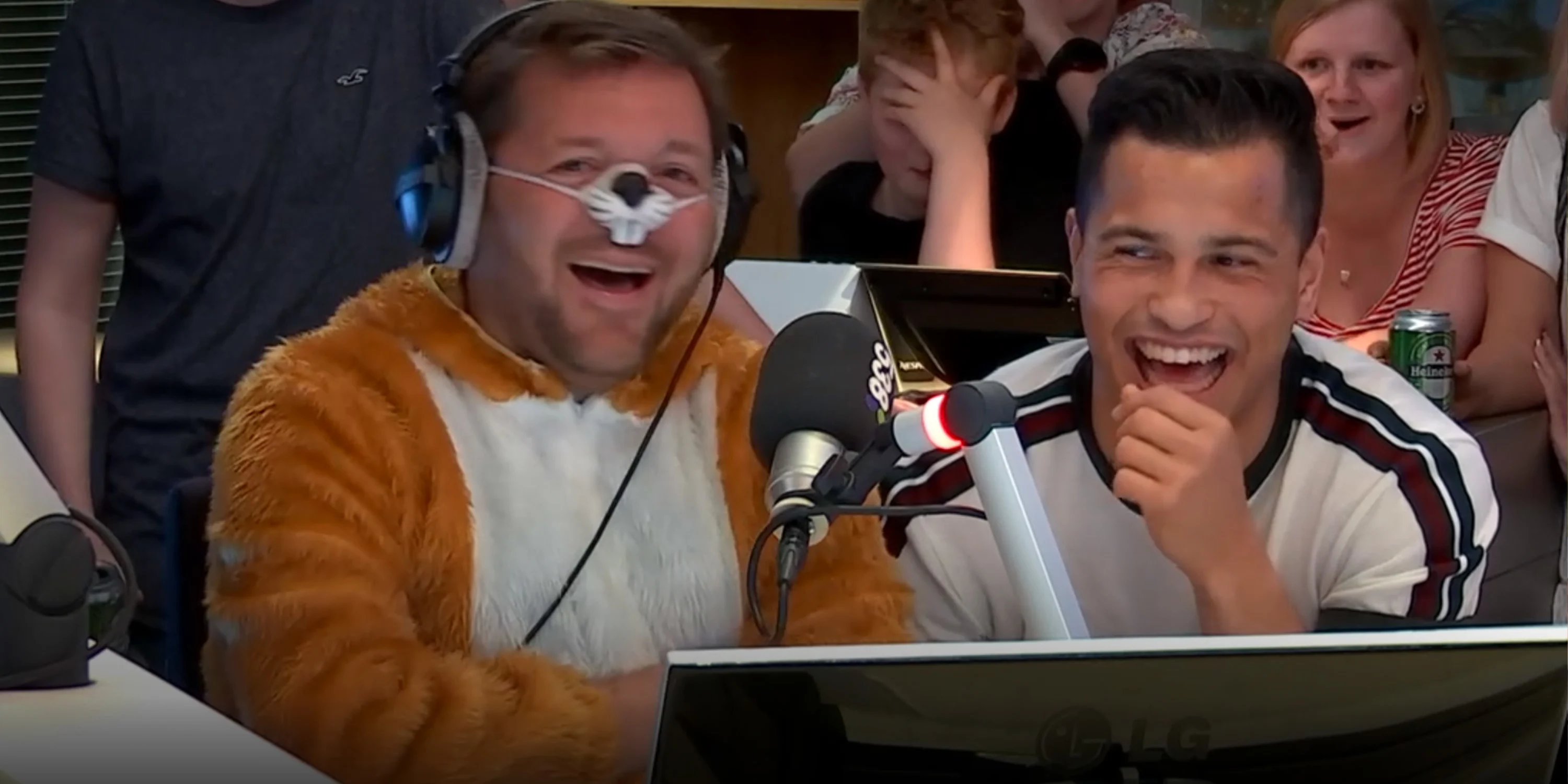 Deze jongen wordt in Weekend Wietze verrast door zijn schoonmoeder!