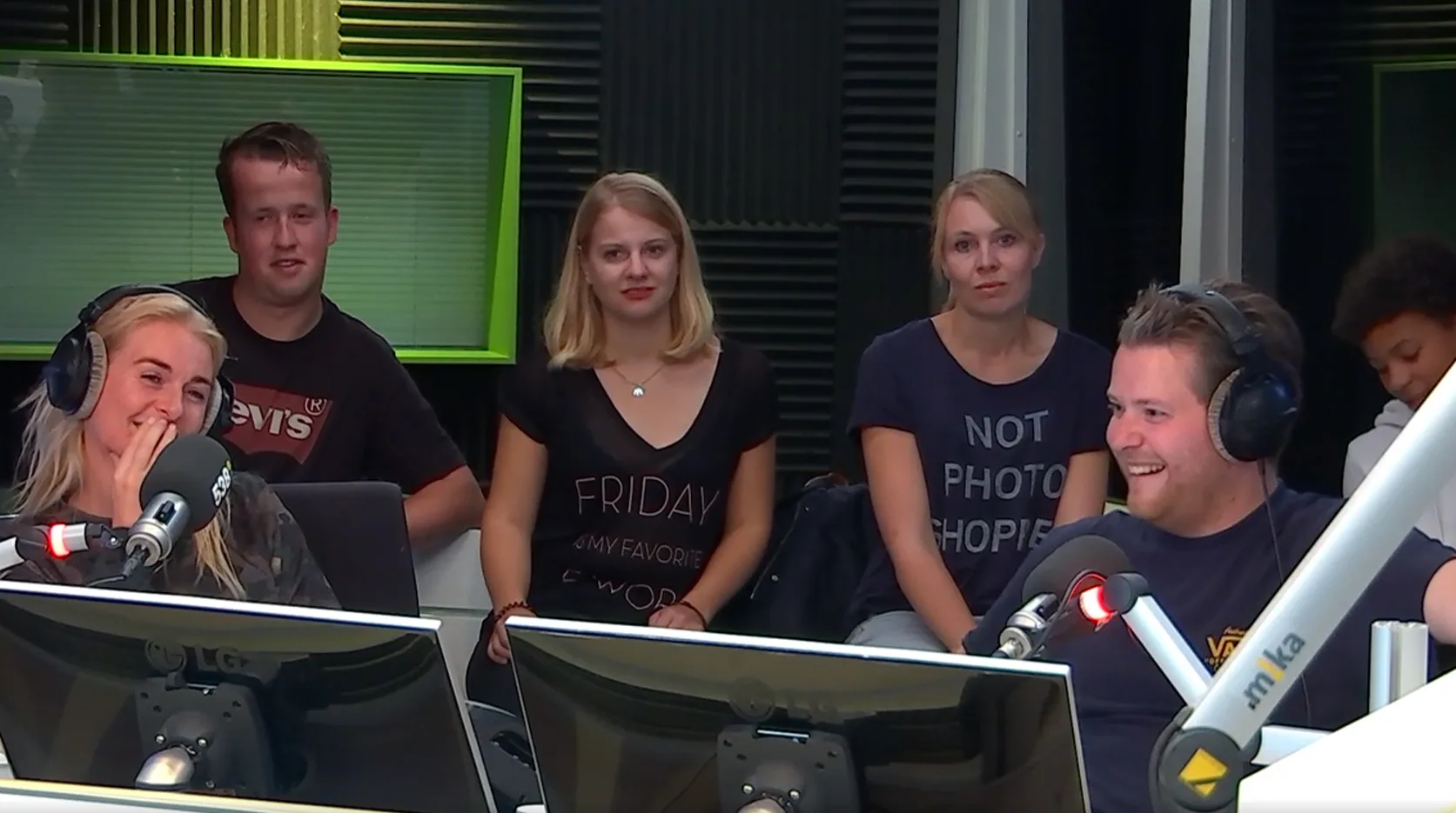 Miss Montreal over geheime verloving en kakken tijdens optreden