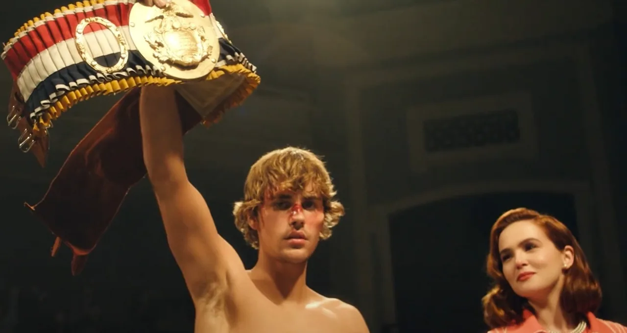 Bokst Justin Bieber zich naar een nieuwe #1-hit met Anyone? 🥊