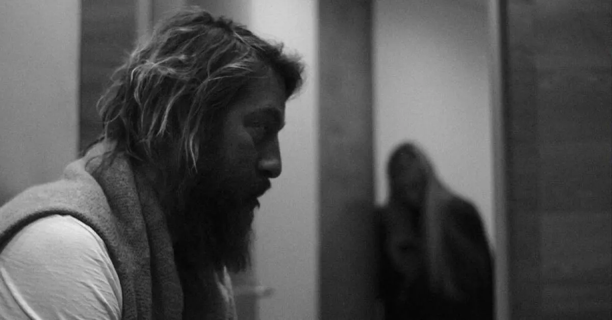 Songfestival-deelnemer S10 dropt emotionele cover van De Leven