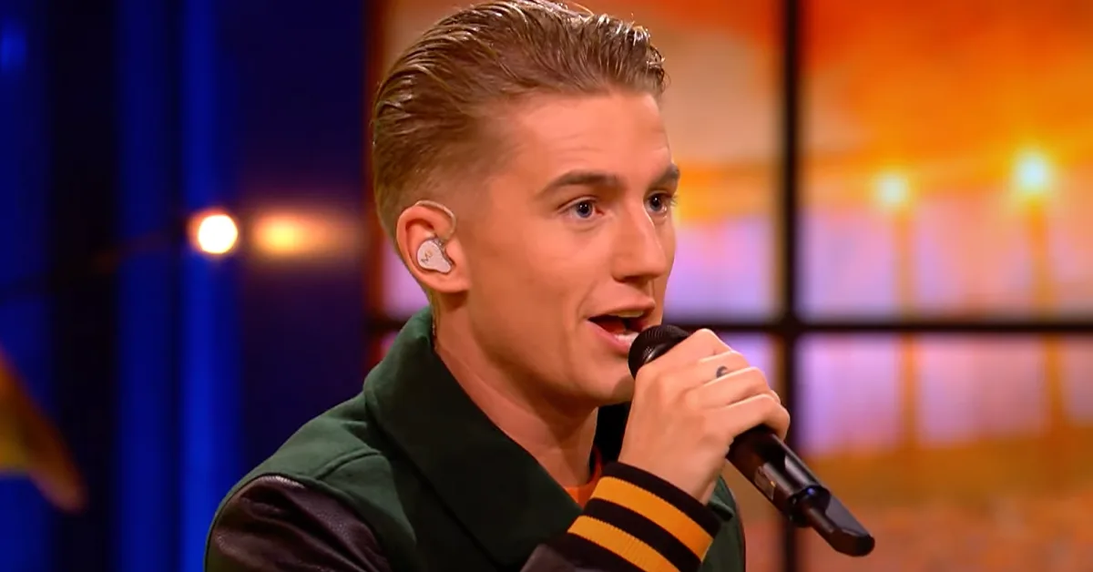 Dit is het nieuwe WK-nummer van Mart Hoogkamer!