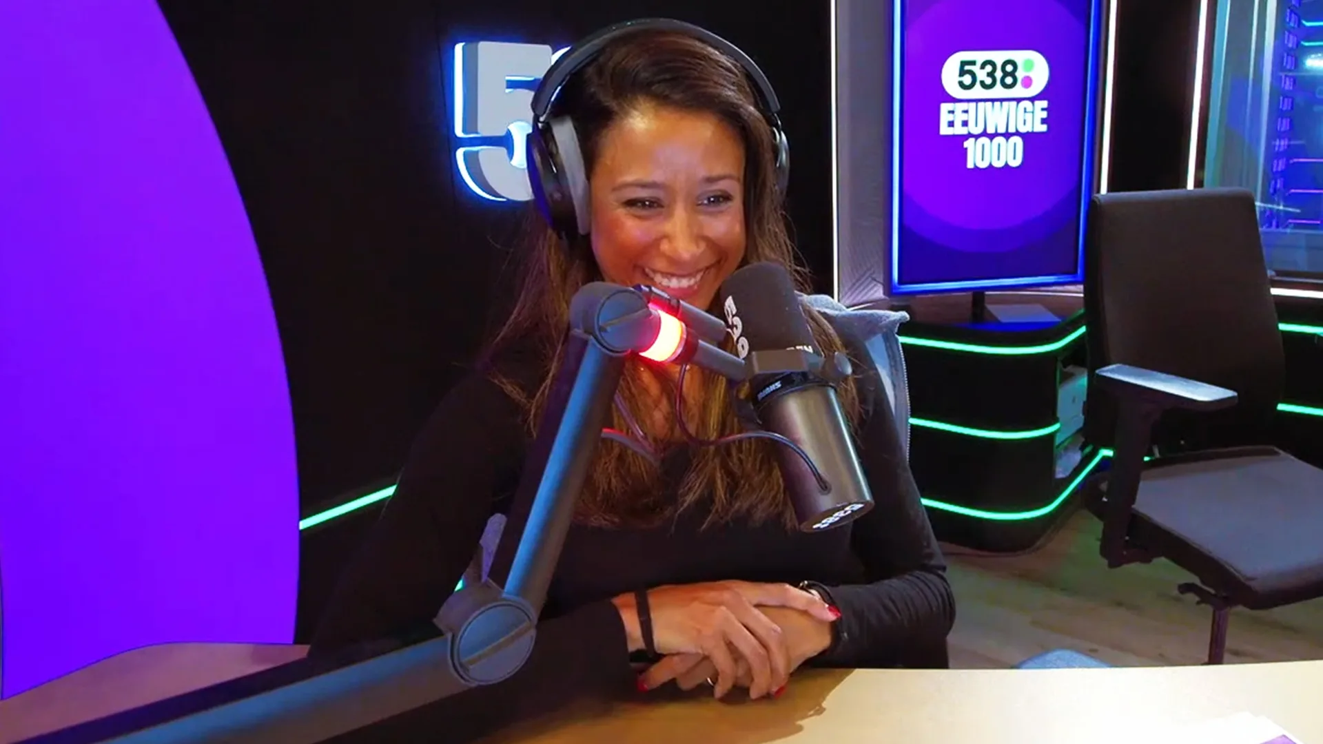 Schoonmaakster van het jaar mocht naar de uitblinkerslunch in het koningshuis! 🤩👑 