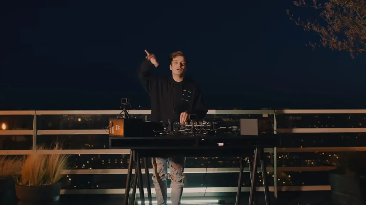 Martin Garrix gaat wereldwijd viral met liveset op z’n dakterras