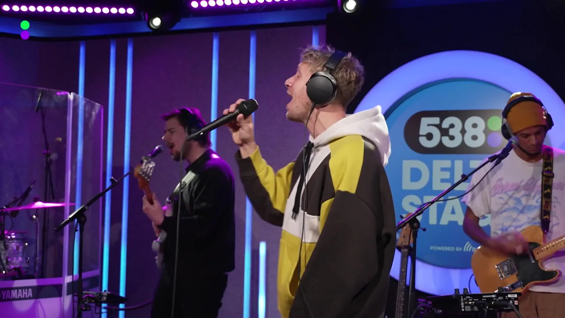 Chef'Special speelt hun hit Miracles live!