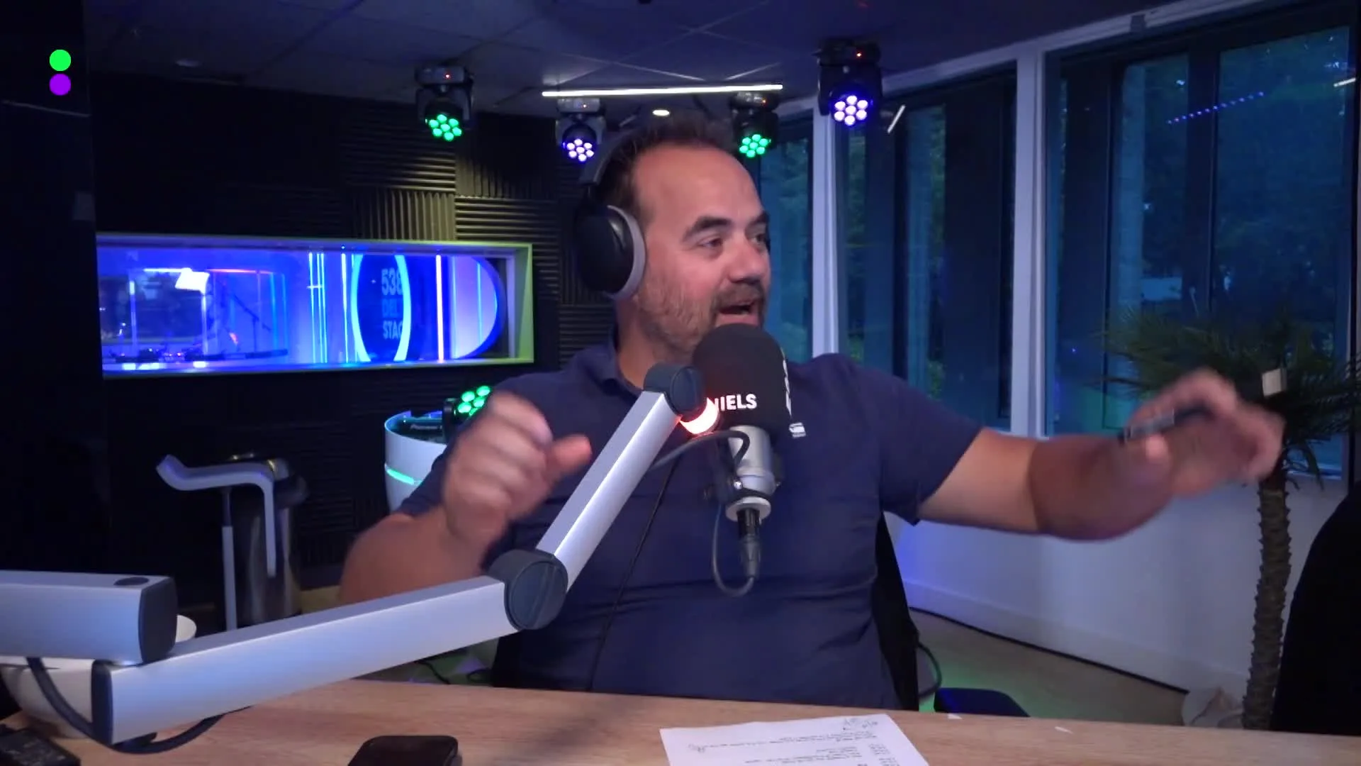 Viktor Brand over burenruzies: 'er zijn notoire zeikerds'