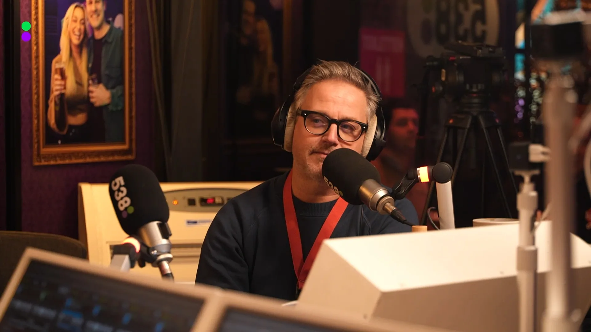 Guus Meeuwis sloeg ooit alle instrumenten kapot op de vangrail!