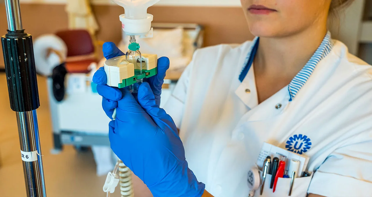 Nederland klapte dinsdagavond massaal om hulpverleners te bedanken