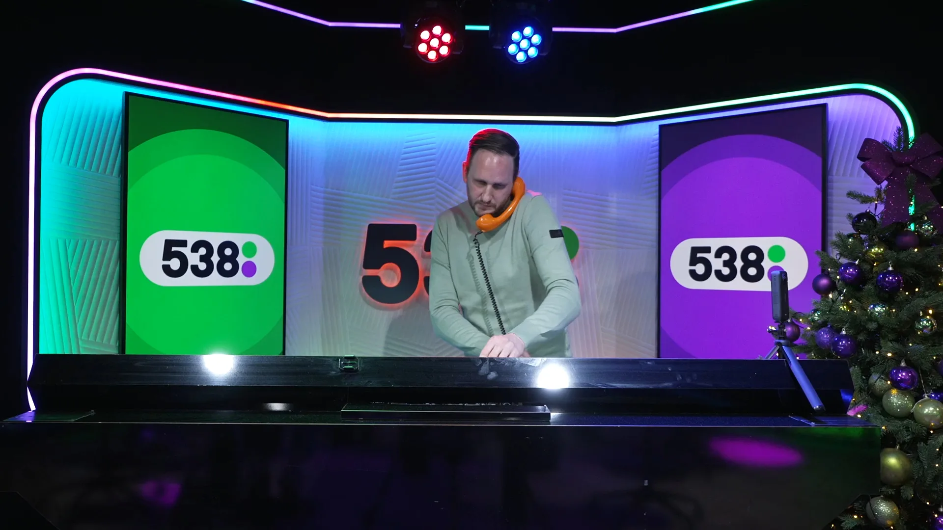 De Weekendmix van Chris Deluxe 02/01