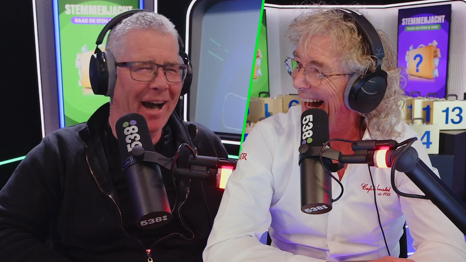 Arie uit de kroeg vertelt mop over een intieme vraag 😳