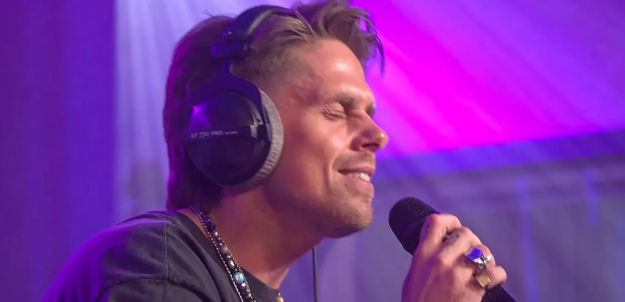 André Hazes doet voor het eerst zijn nieuwe single live op de radio!