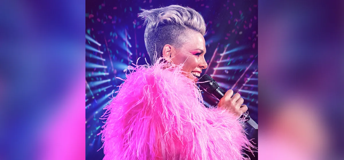 PINK = de 538 Favourite met All Out Of Fight