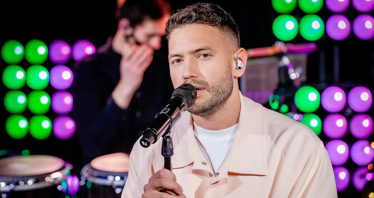 Rolf Sanchez doet vette Spaanse mash-up! 🔥