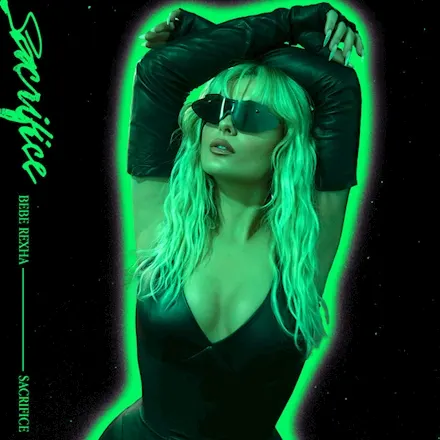 De nieuwe Dance Smash is voor BEBE REXHA met SACRIFICE