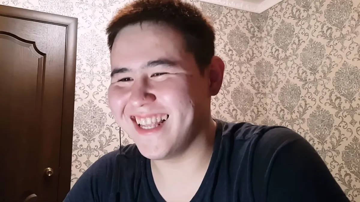 Dj uit Kazachstan (19) scoort wereldwijde #1-hit met illegale remix: dit is zijn verhaal