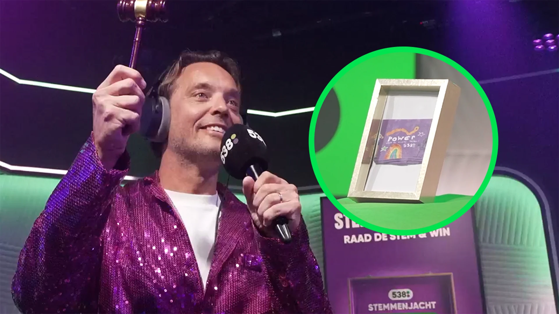 Het laatste 538-zweetbandje is voor € 55.000,- geveild in De 538 Middagshow