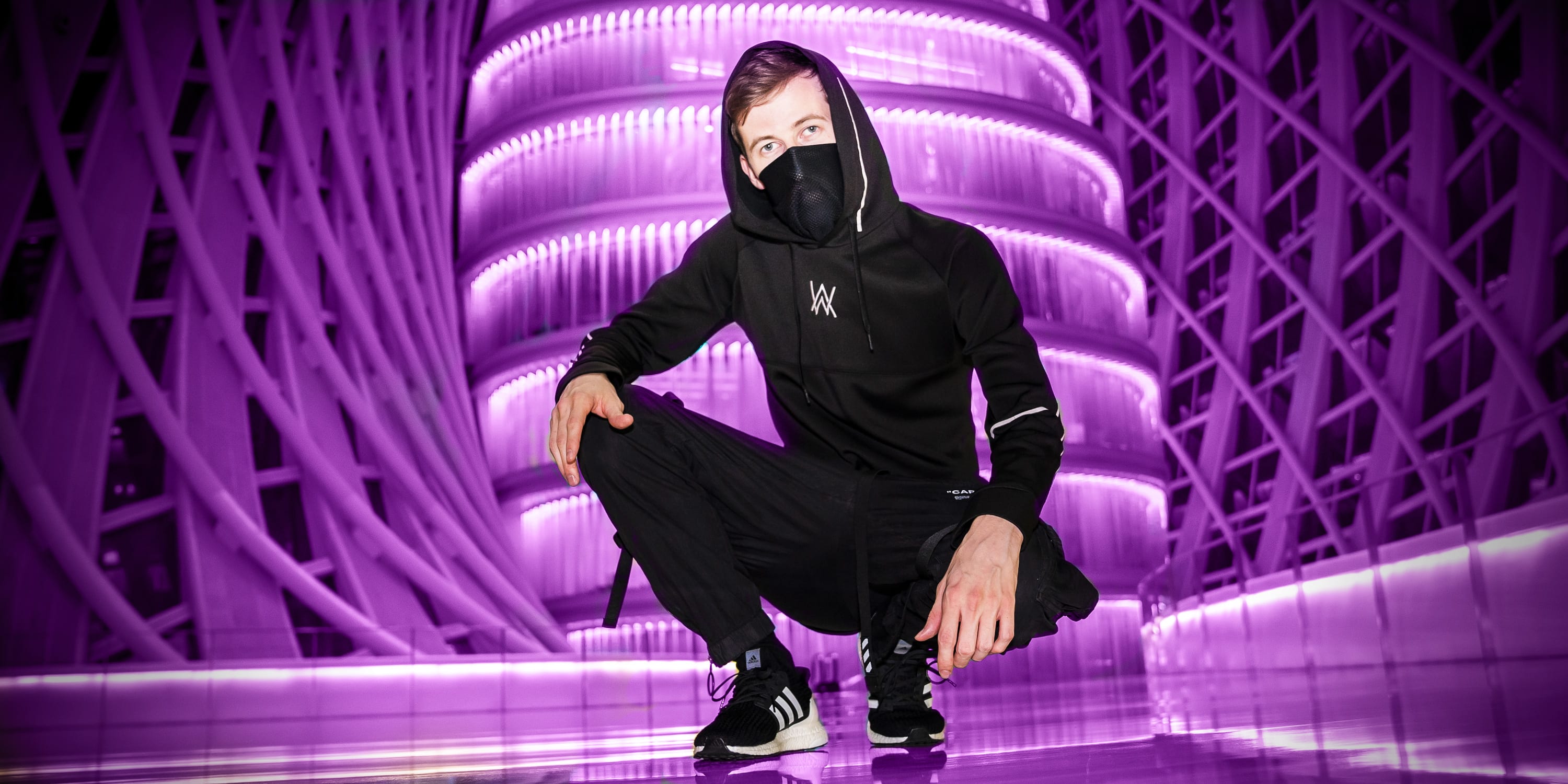De nieuwe Alan Walker zit al na één keer luisteren in je hoofd!