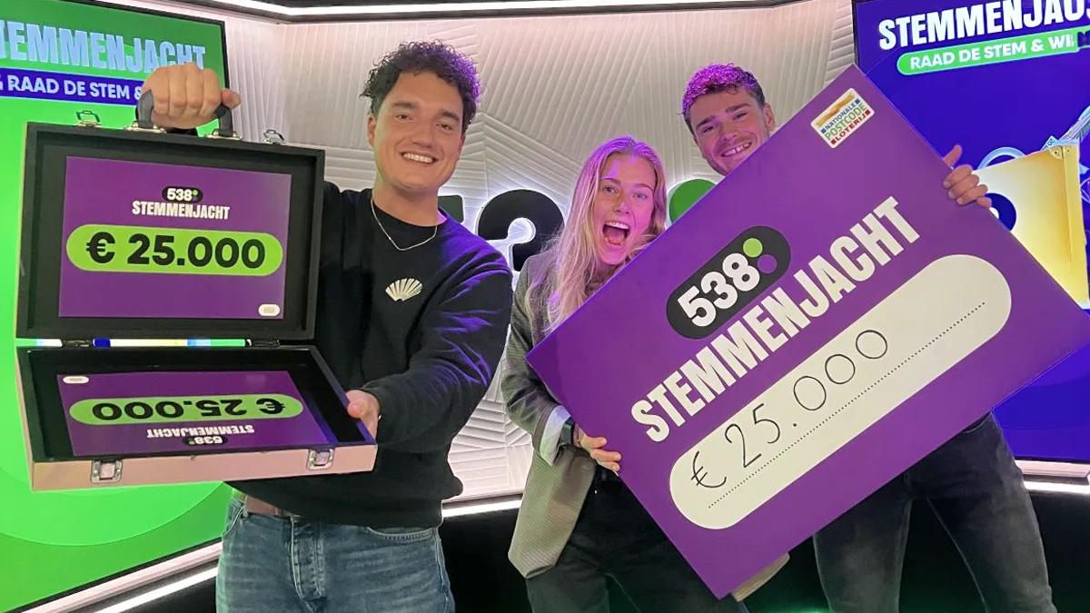 Karlijn raadt koffer 23 en wint € 25.000,-! 😱💰