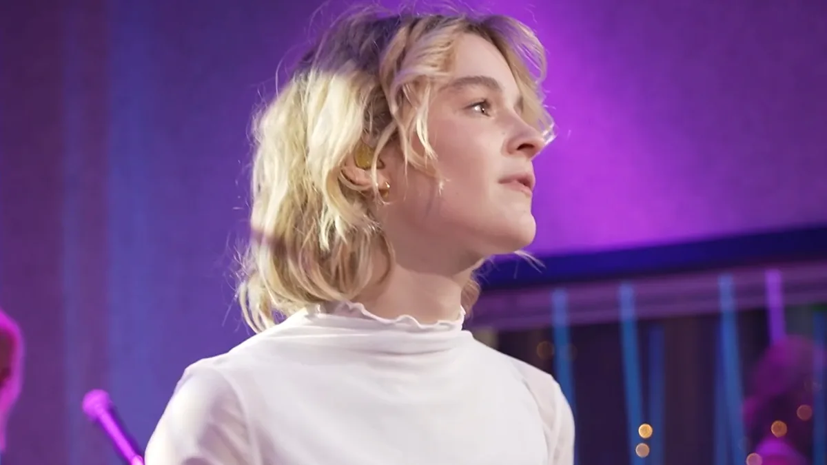 Belgische ster Pommelien Thijs zingt Medeplichtig!