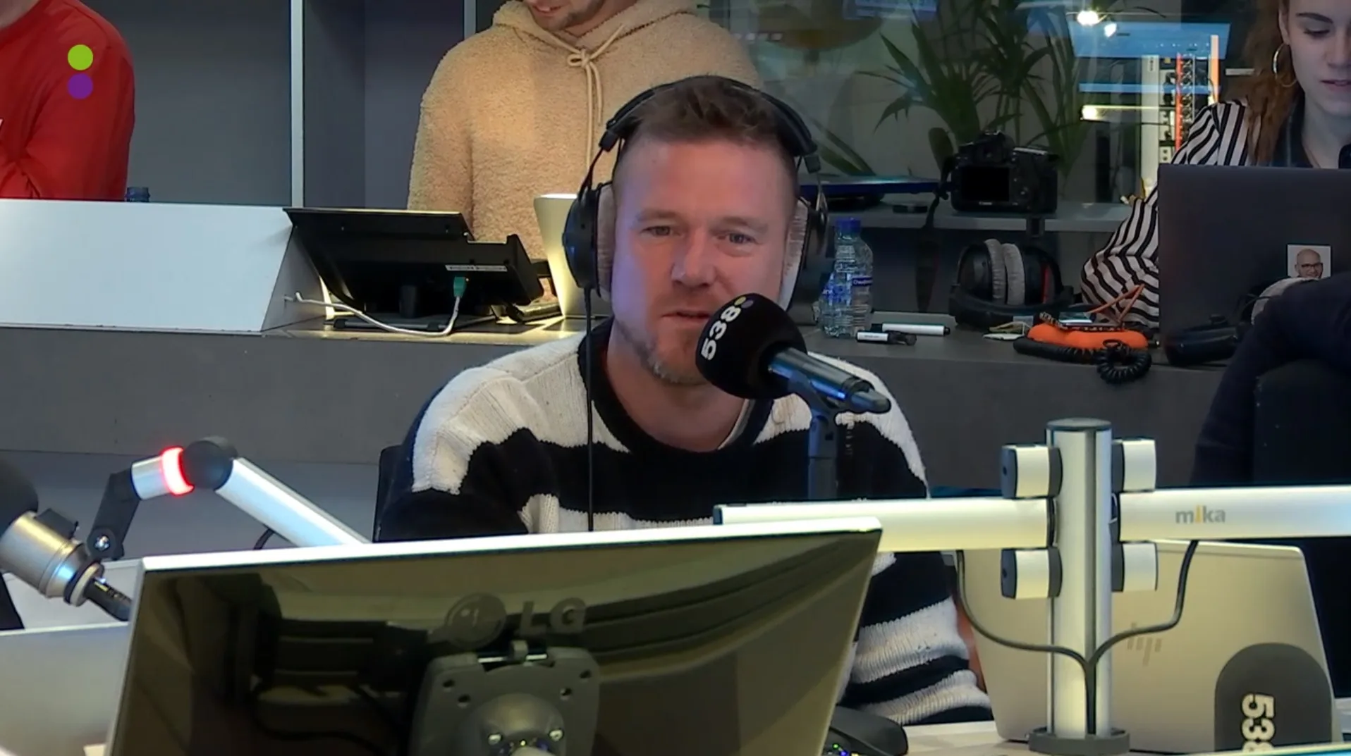 Johnny de Mol releast gevoelige single