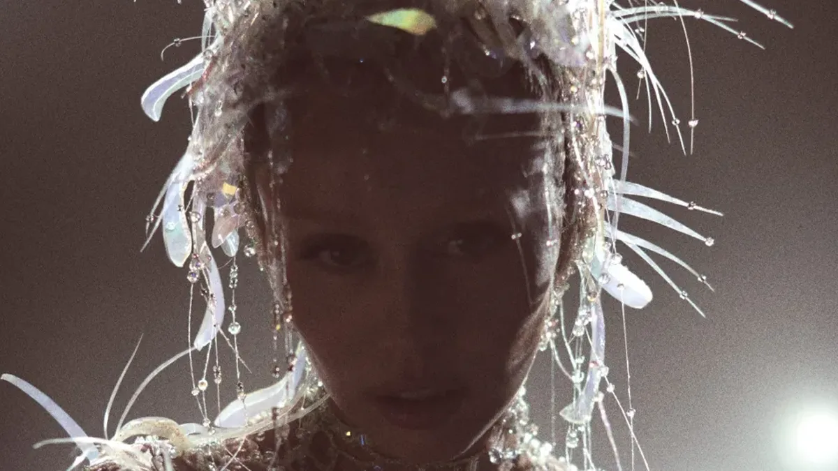 Deze week is Miley Cyrus de 538 Favourite met End of the World! ❤️🔥