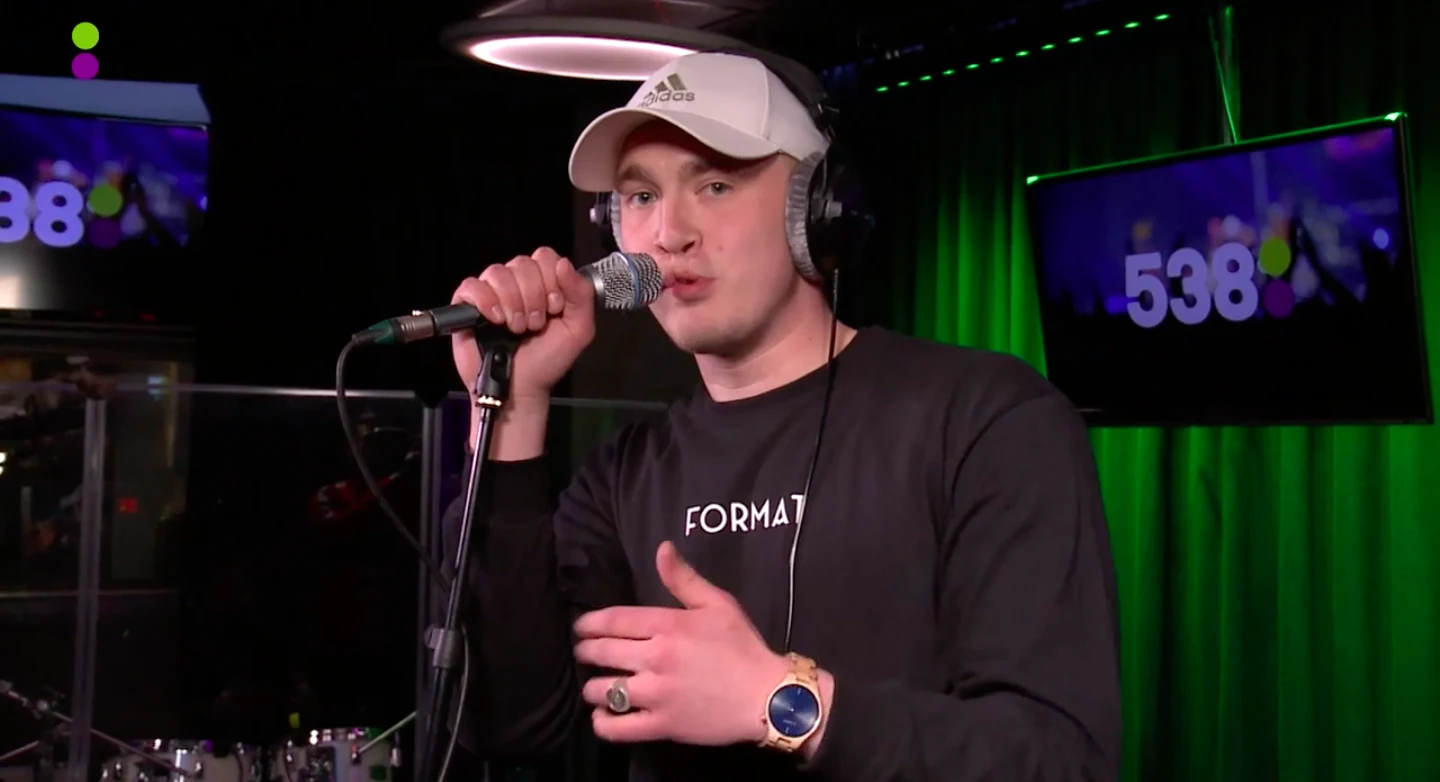 Snelle doet Kibbelingkraam live