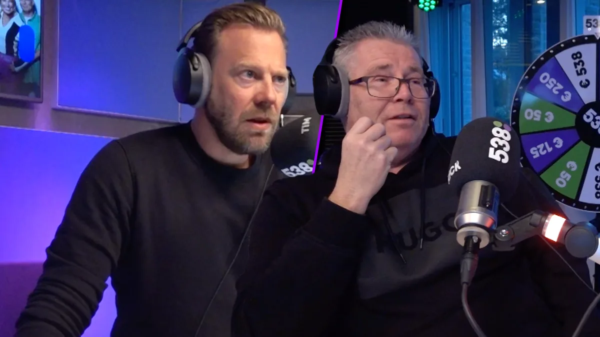 Jordi zwemt óók met deze temperaturen buiten in de plomp... 🥶