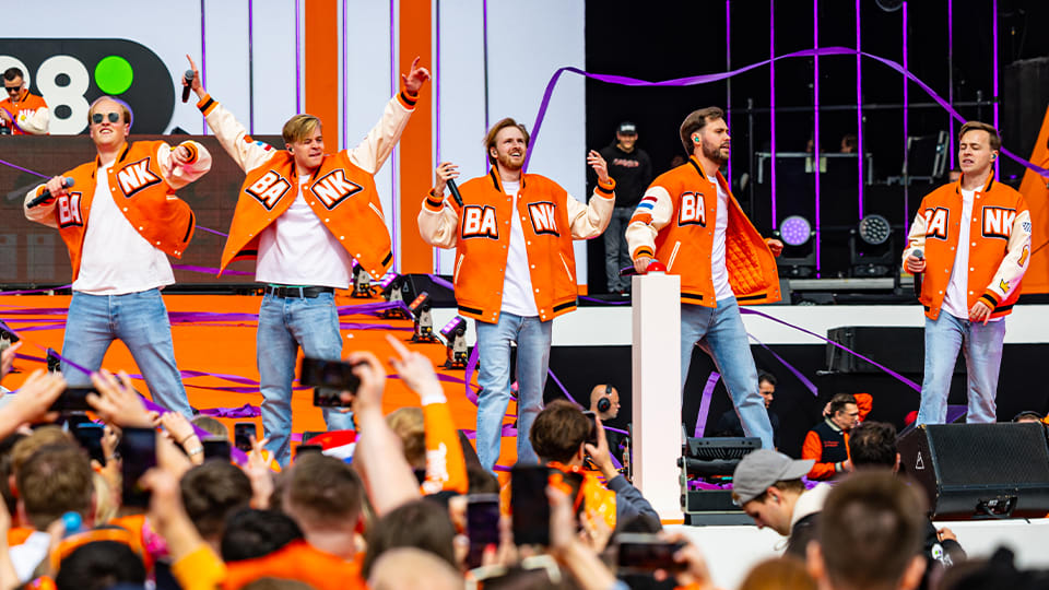 Een knallende verrassing van de Bankzitters! 🎆