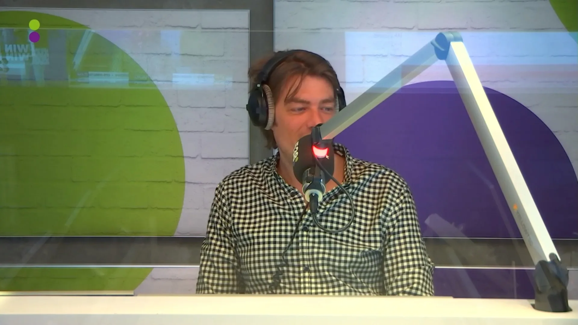 Ton bedacht doos die pizza's warm houdt! 