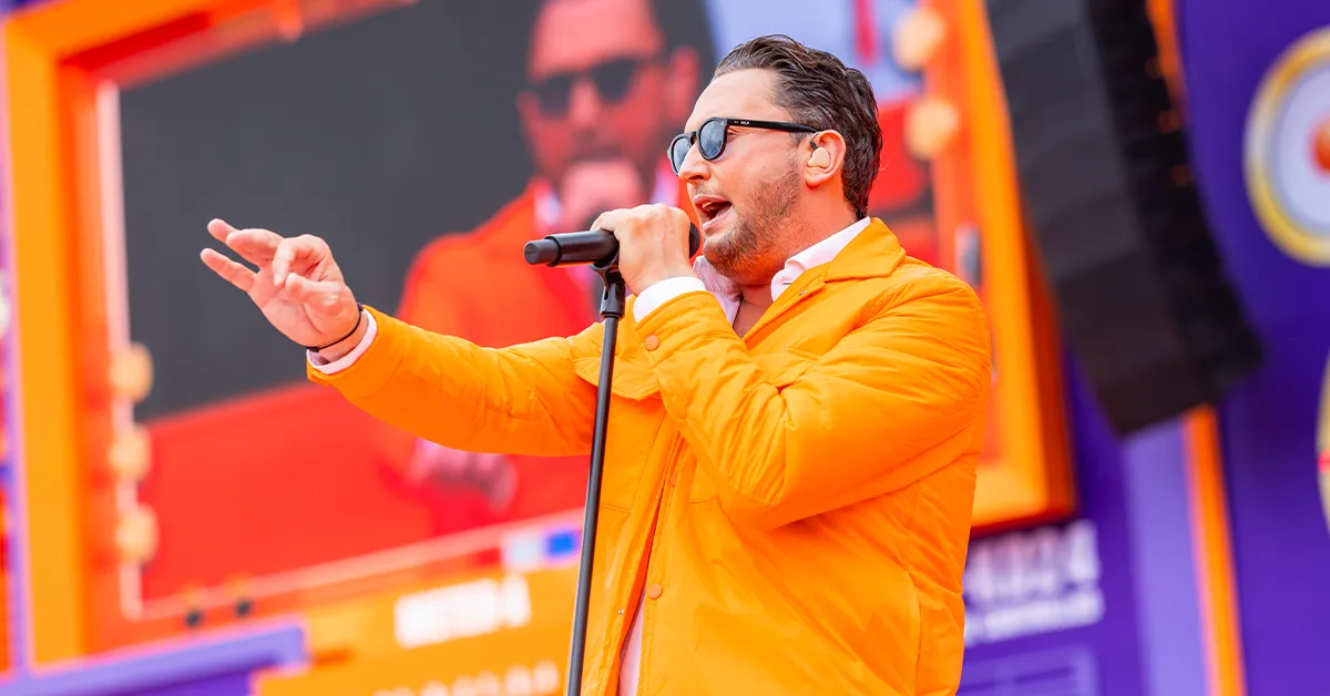 Uit je bol met Tino Martin!