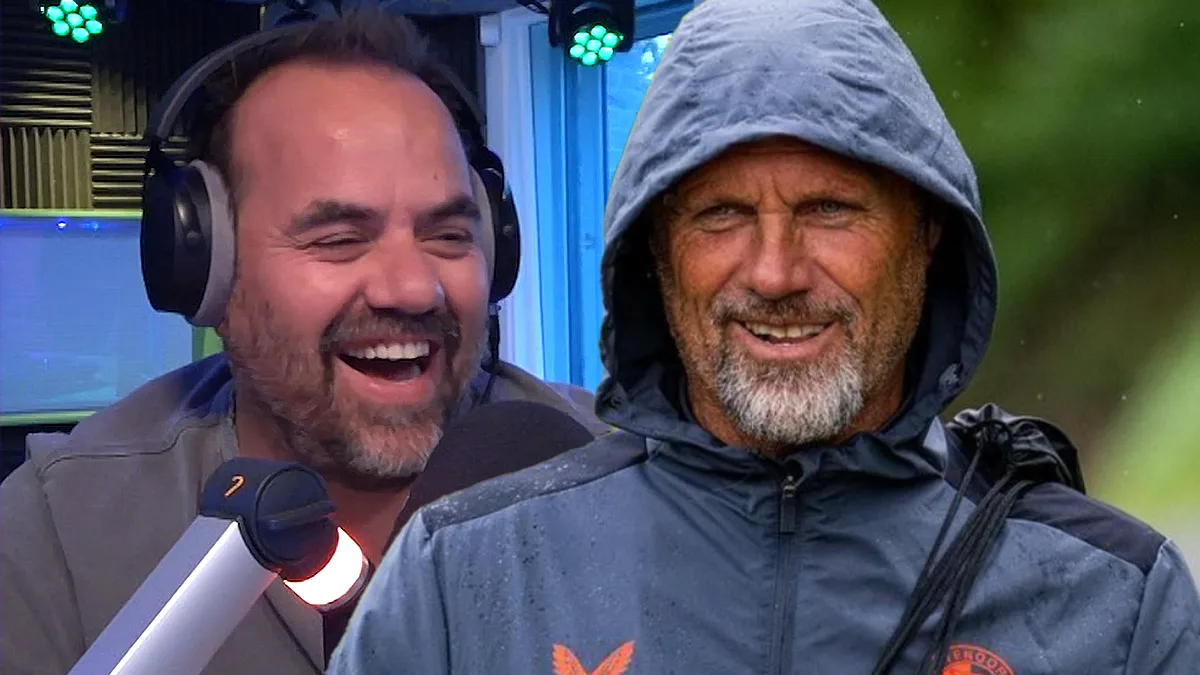 Feyenoord-trainer John de Wolf heeft zin in de wedstrijd: 'Het is droog!'