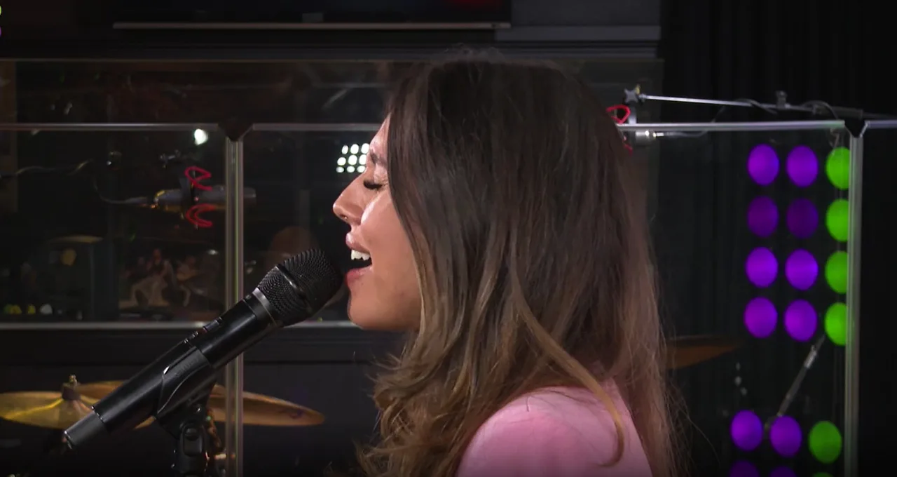 Hallo, Tabitha is live met haar nieuwe single!