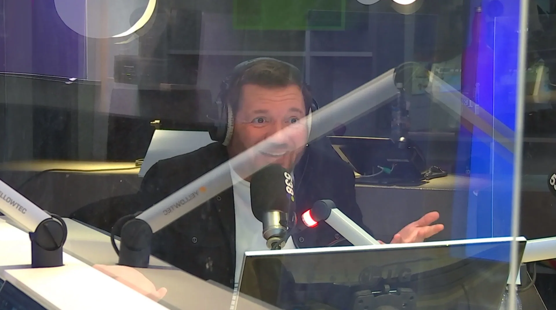 Is de zoon van Jochem Myjer stiekem van Klaas?