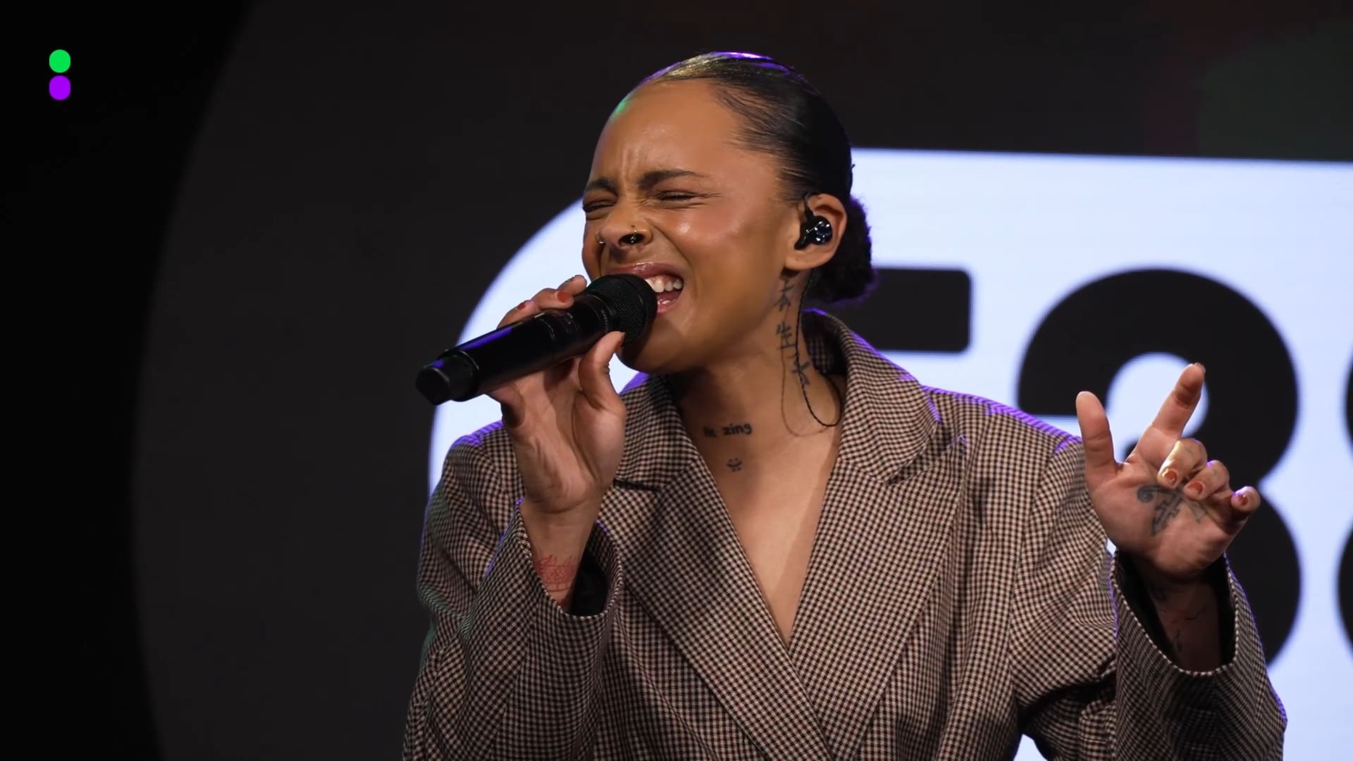 Zoë Livay doet Ik Zing live in De 538 Middagshow. 🎤